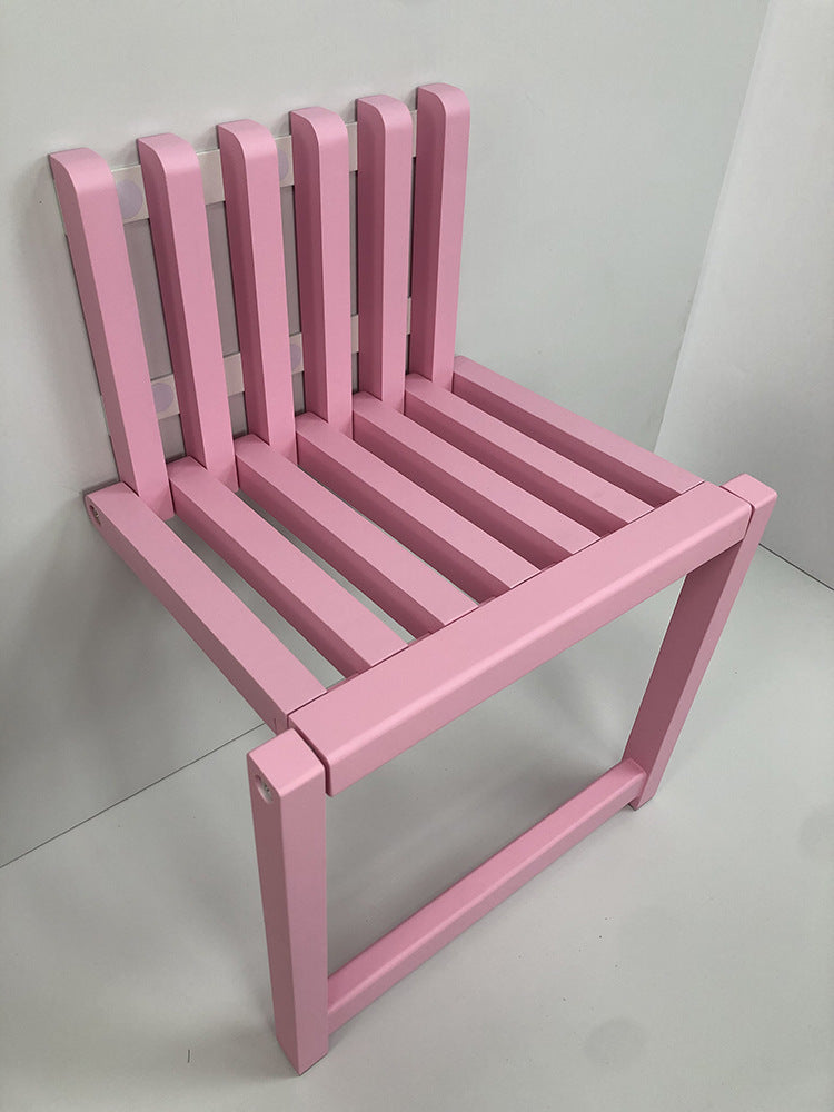 Vägg stol i massivt trä - Hopfällbar design