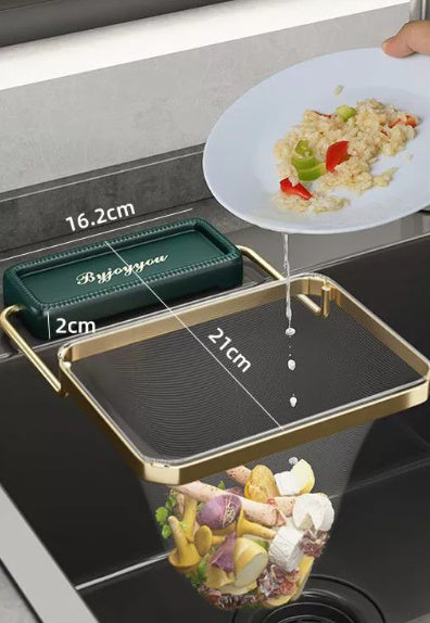 Köksställ med engångsfilter – praktiskt köksredskap mot avfall, avsköljning.